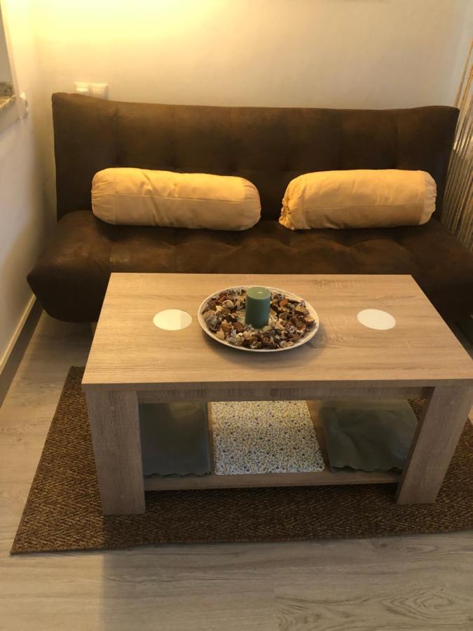 Apartamento Totalmente Reformado Con Piscina Y Jardines Al Lado De La Playa De La Carihuela Torremolinos Exterior foto