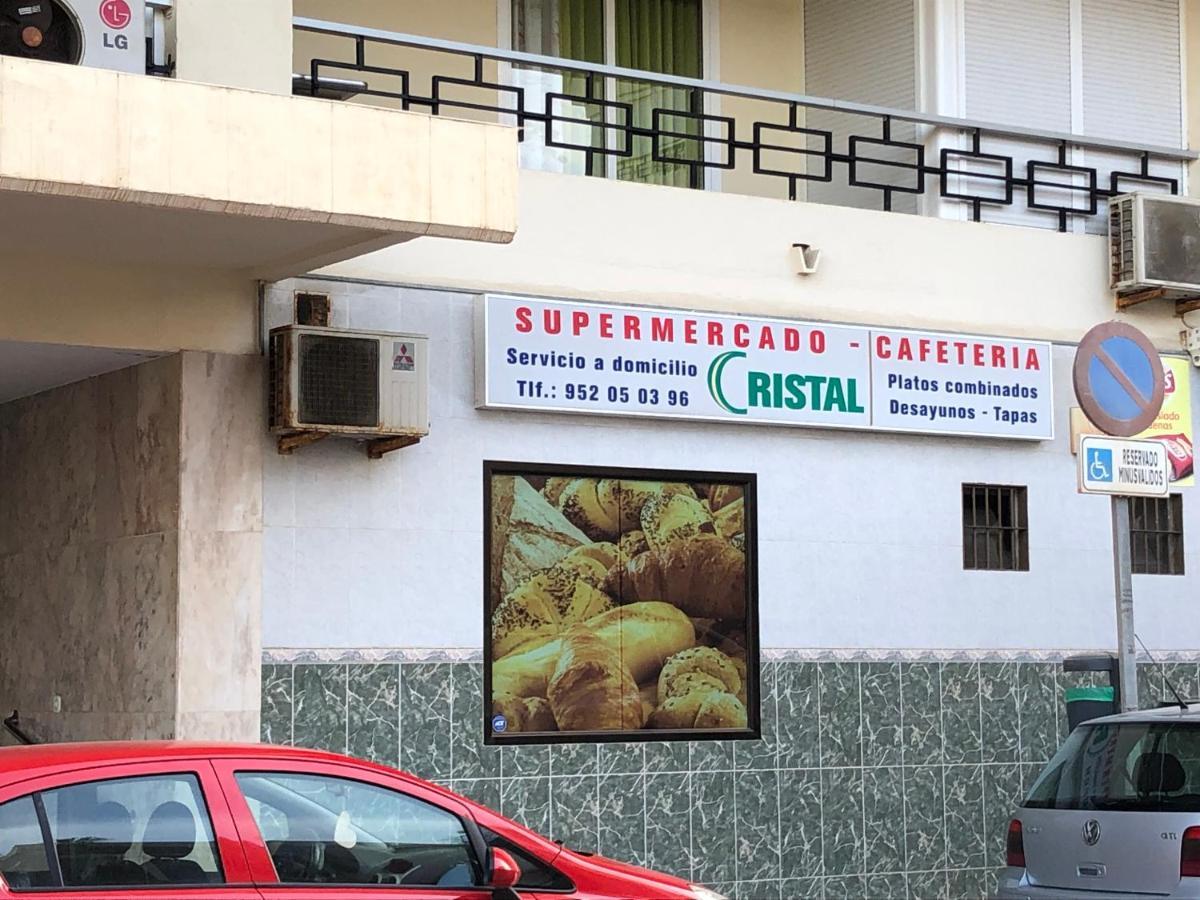 Apartamento Totalmente Reformado Con Piscina Y Jardines Al Lado De La Playa De La Carihuela Torremolinos Exterior foto
